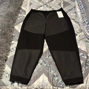 BNWT ATHLETA PANTS